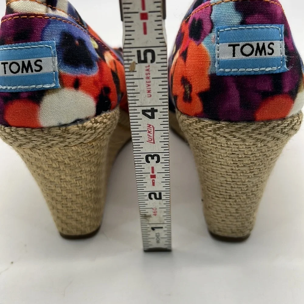 TOMS Espadrille Wedge Slip on Shoe with Peep Toe size 9W